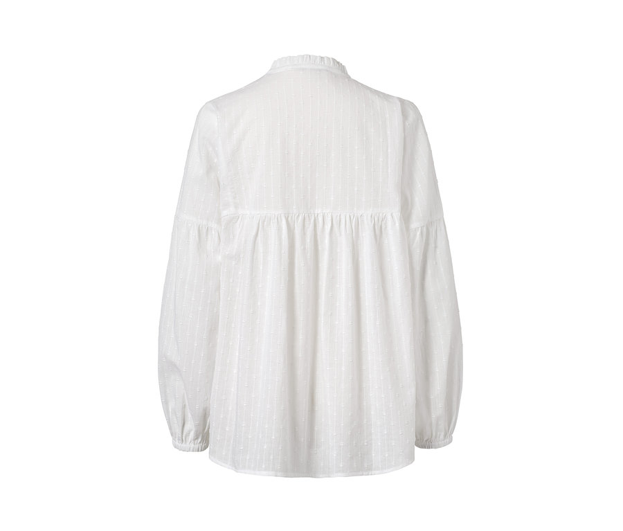 Detailansicht der Rückseite einer Tunika-Bluse.