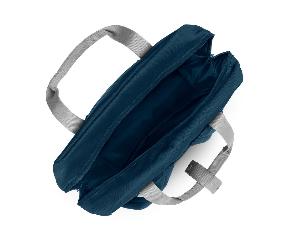 Geöffneter Outdoor-Rucksack.