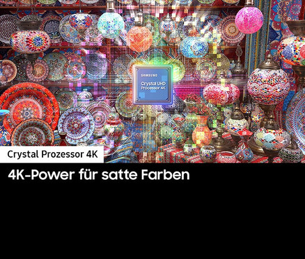 Dekorative Teller und Lampen mit Crystal UHD Prozessor 4K TV Samsung im Hintergrund.