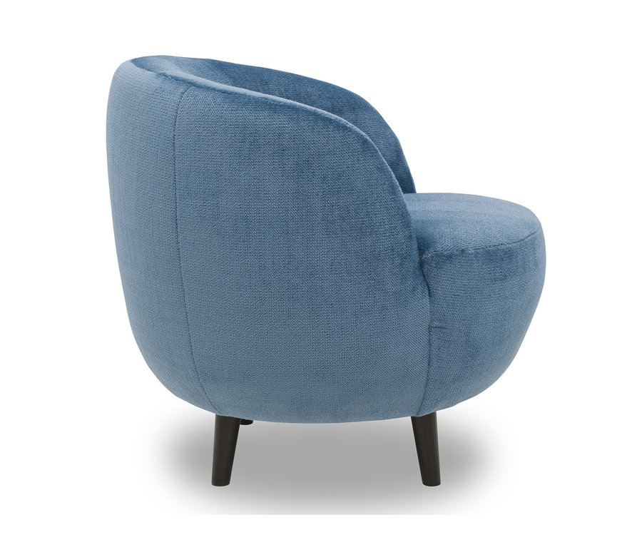 Blauer Sessel steht auf weißem Hintergrund. LOOKS by Wolfgang Joop Sessel, blau