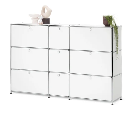 Weiße Kommode »CN3« mit 9 Klappen.