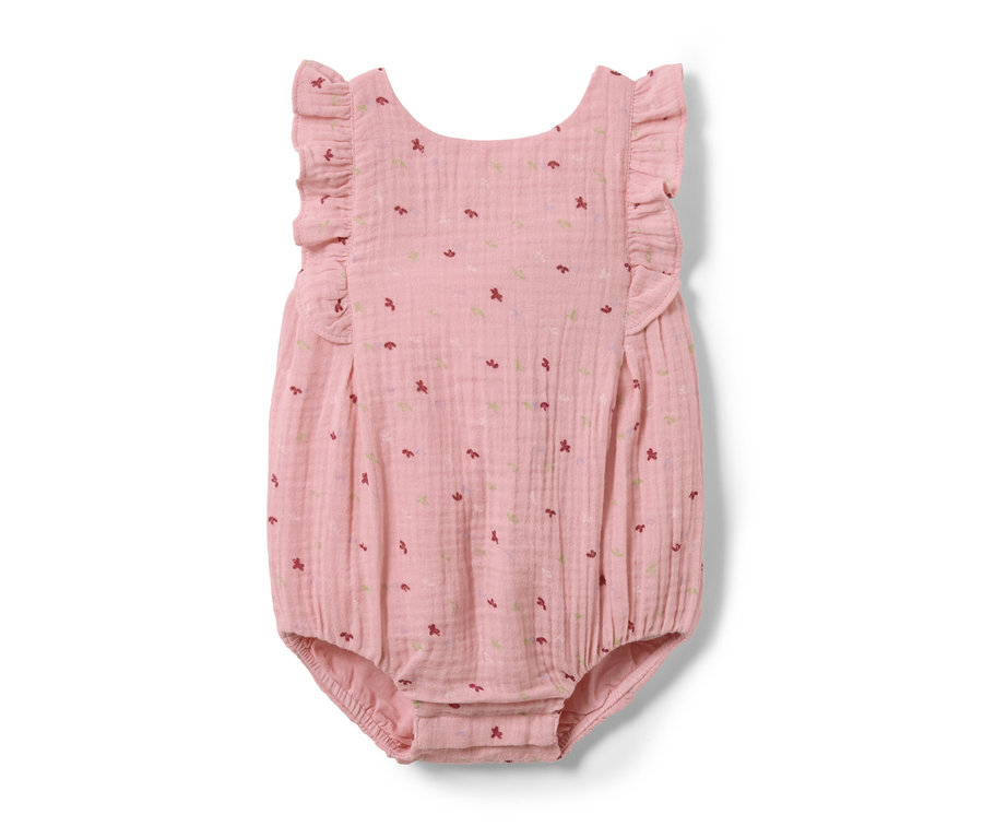 Rosa Baby-Strampler mit Rüschen und Print.