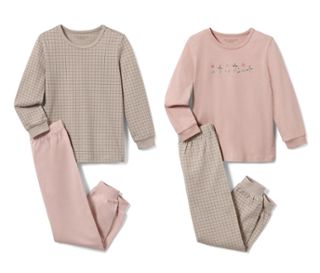 1x Oberteil altrosa mit Blumen-Print, Hose altrosa, 1x Oberteil und Hose beige mit Karo-Alloverprint