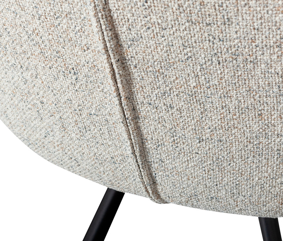 Detailansicht von Woood Stuhl »Juno«, beige, mit schwarzen Beinen.