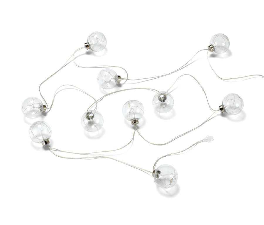 Solar-Lichterkette mit runden, klaren Glühbirnen und silbernen Enden.