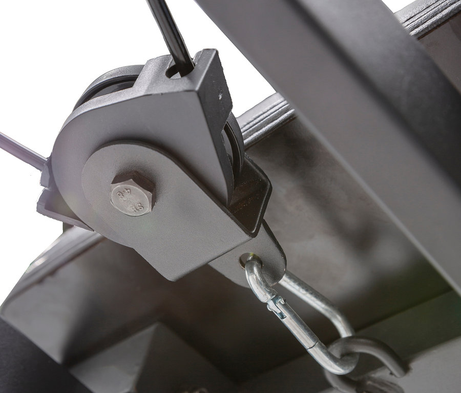 Detailaufnahme einer Umlenkrolle des Christopeit Total Exerciser »TE 1000«.