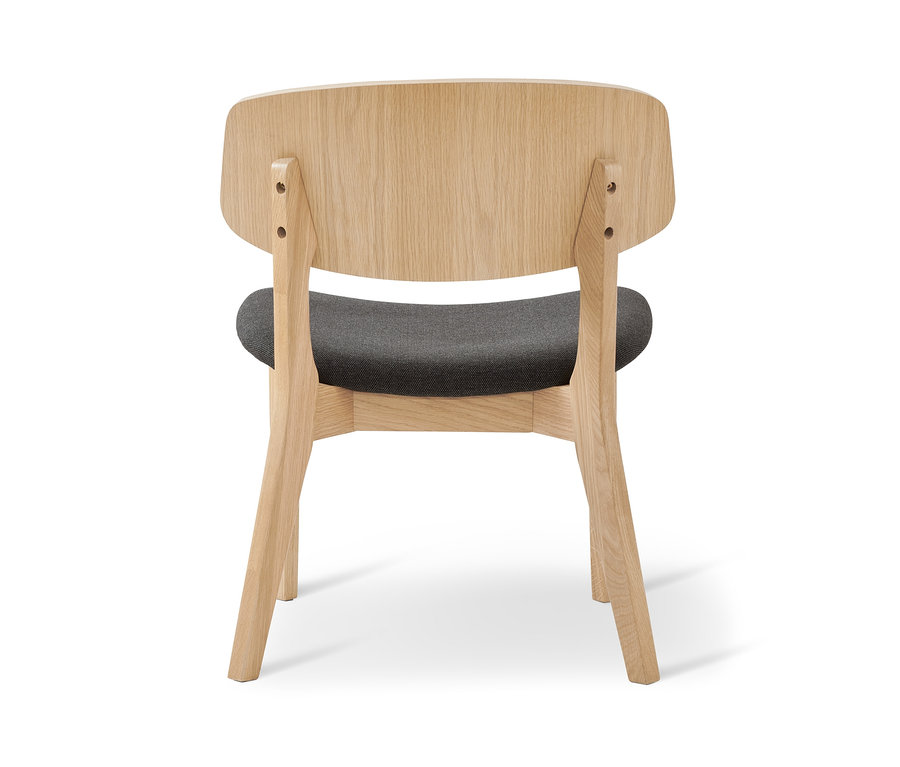 Rückansicht eines Loungechairs mit grauem Stoffbezug.