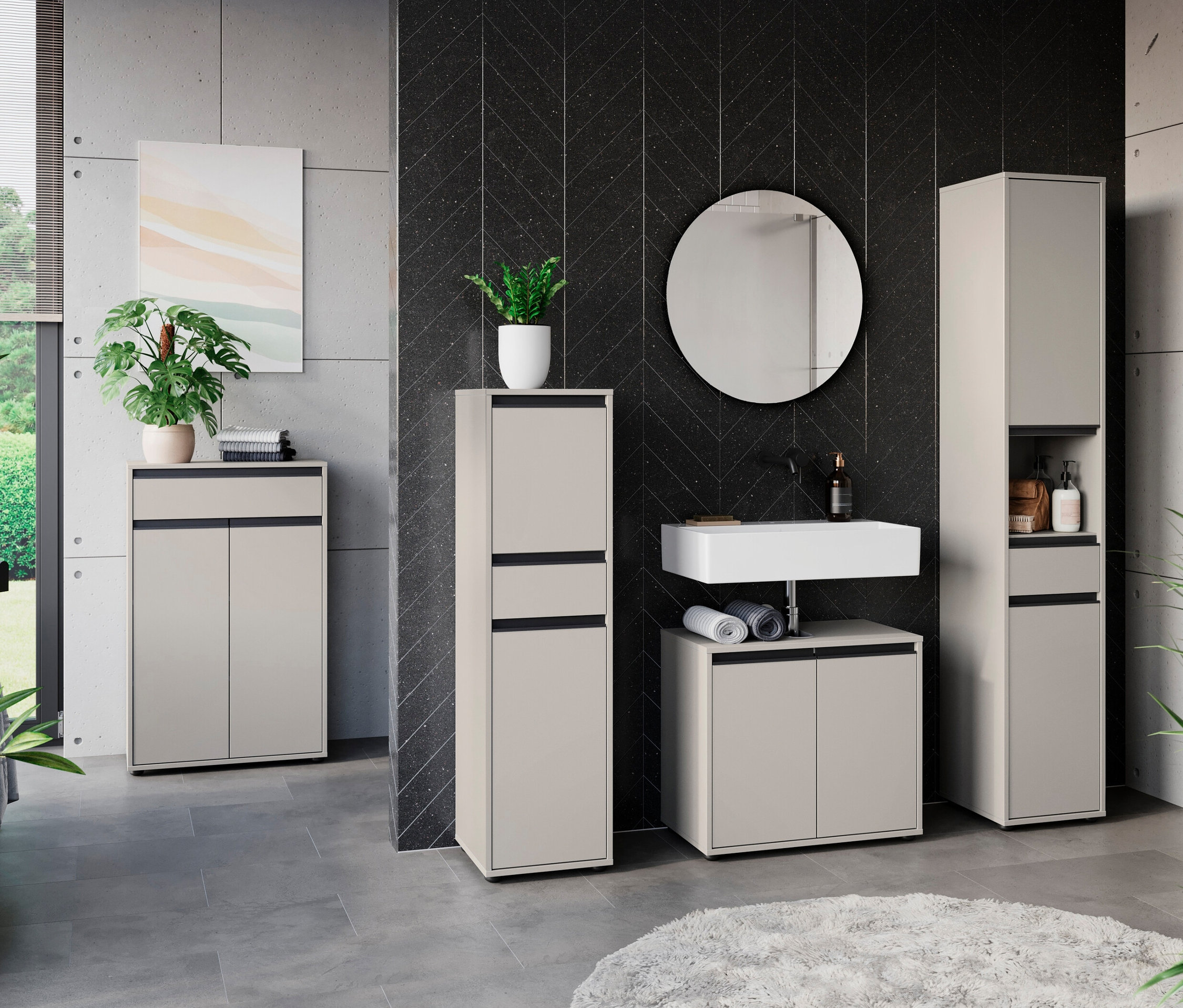 Ein Badezimmer mit grauen Lemont Badschränken, einem Waschbecken und einem Spiegel.