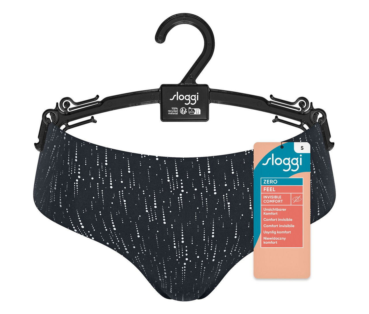 Schwarzer Sloggi Slip mit weißem Muster auf einem schwarzen Bügel.