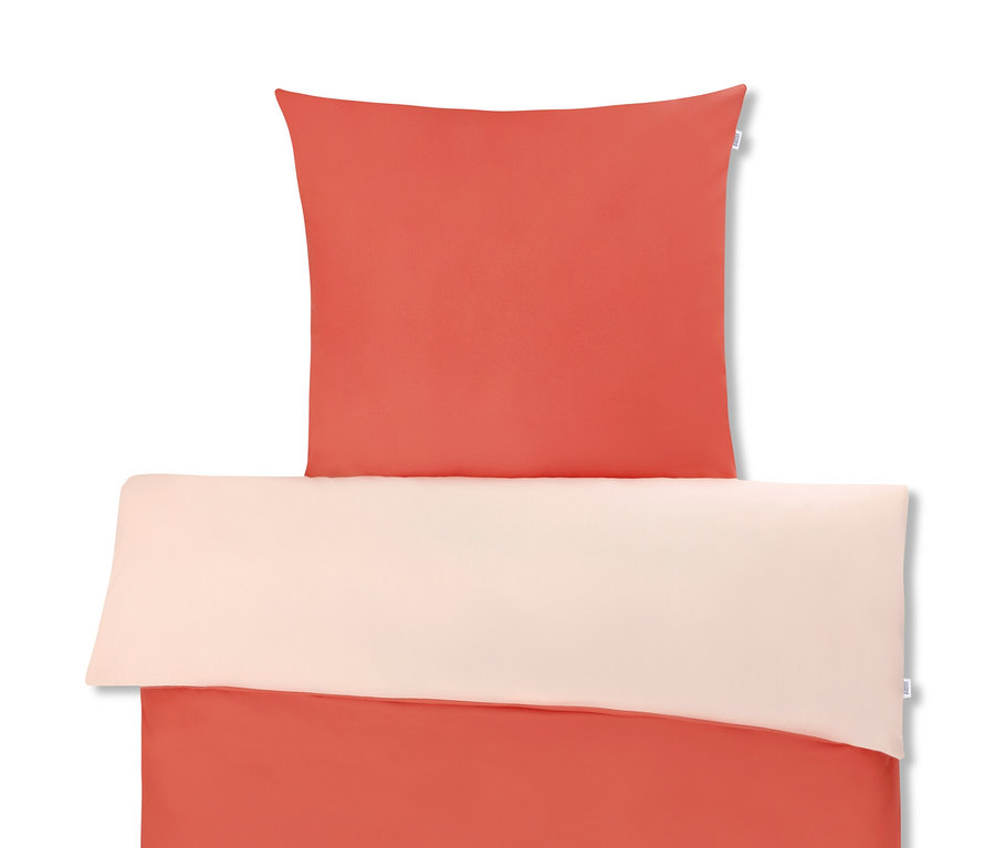 Orangefarbene SCHÖNER WOHNEN-Kollektion Bettwäsche in Normal- und Übergröße.
