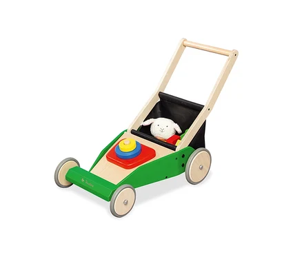 Pinolino Lauflernwagen »Rasenmäher Klaas« aus Holz mit Spielzeug im Inneren und einem bunten Stapelturm vorne.