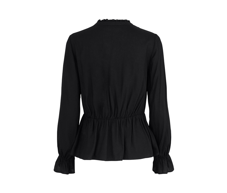Schwarze Bluse mit langen Ärmeln und Rüschen.