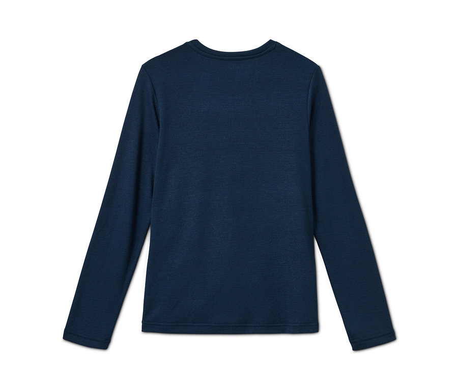 Ein marineblaues Lounge-Kombi mit langen Ärmeln liegt auf einem weißen Hintergrund.