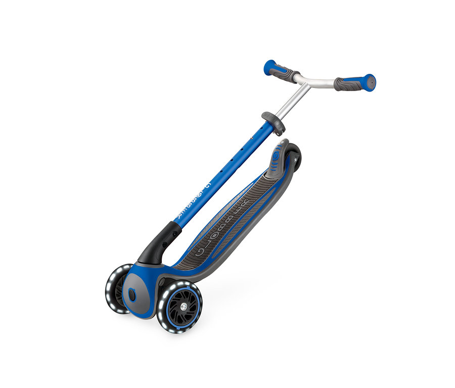 Blauer GLOBBER Roller »Master Lights«.