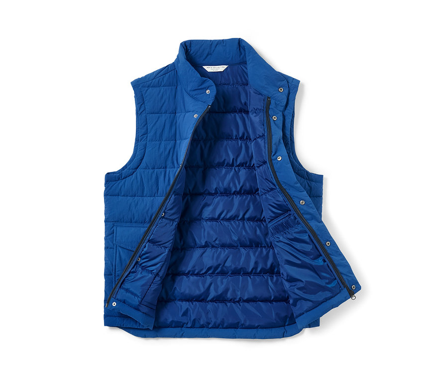 Offene blaue Steppweste.