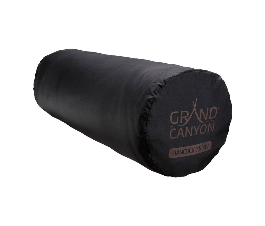 Eine zusammengerollte, schwarze Grand Canyon Isomatte »Hancock 7.5 XW«.