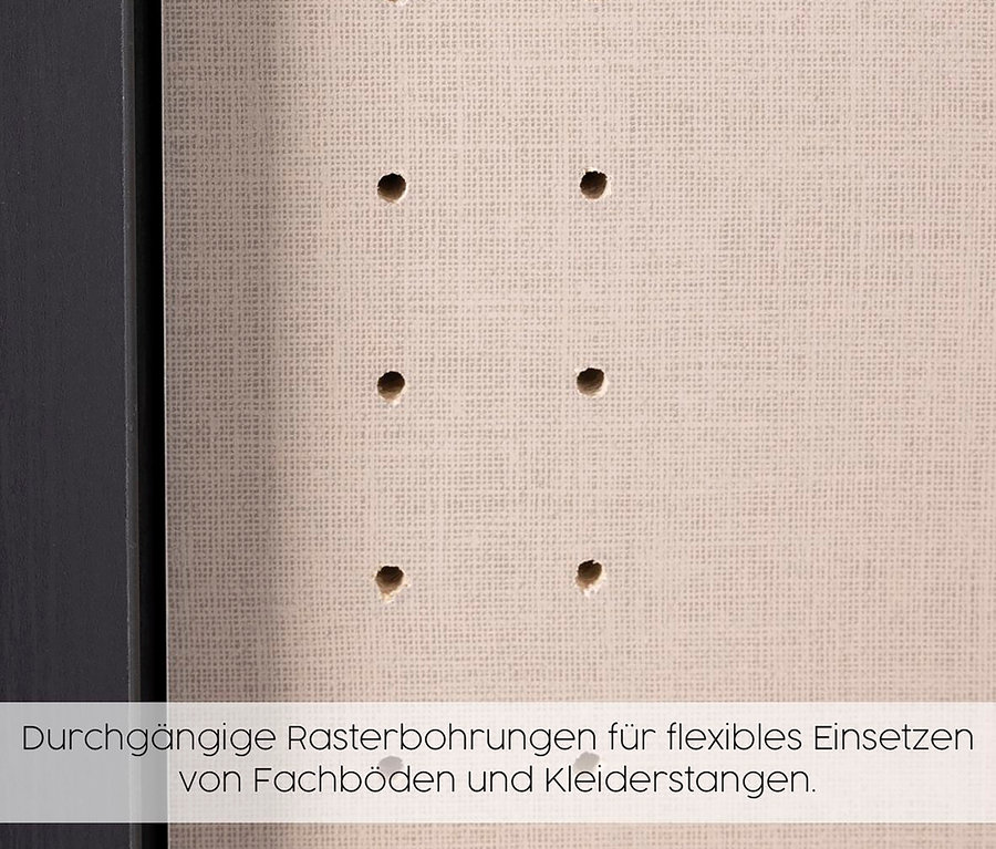 Detailaufnahme der Lochreihe eines Rauch Drehtürenschranks »Skandi«, 6-türig, grau metallic.