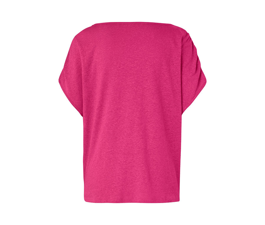 Detailansicht eines pinken Shirts aus Leinenmix.
