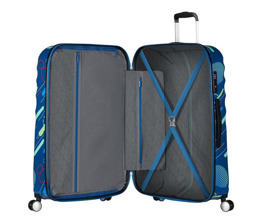 Geöffneter, großer, blauer American Tourister Wavebreaker »Mickey Mouse« Koffer.