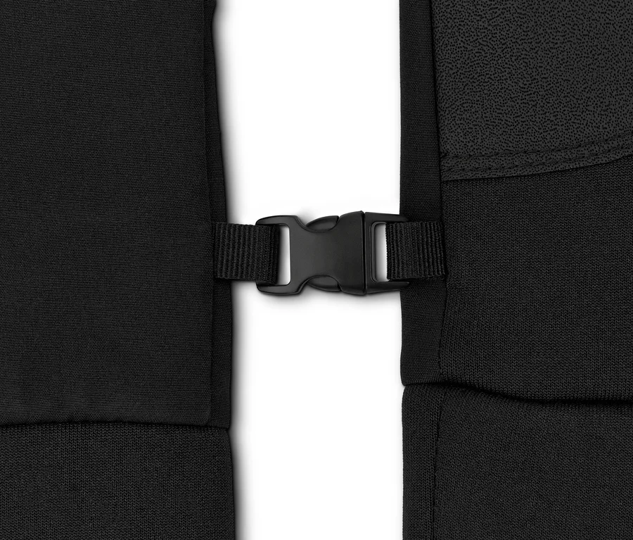 Detailaufnahme eines schwarzen Softshellhandschuhs mit Schnalle.