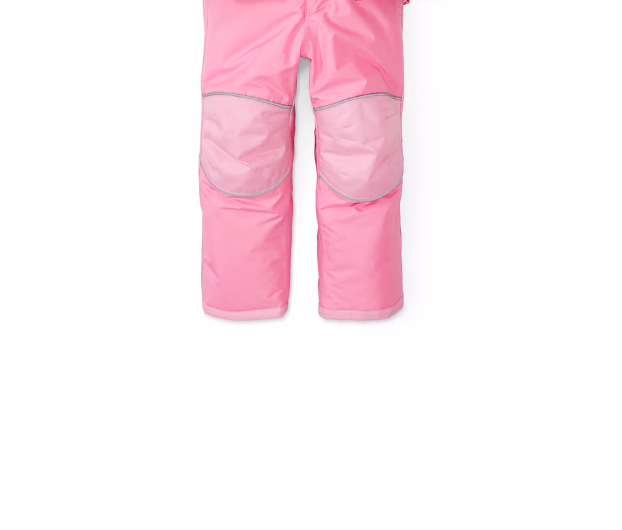 Rosa Schnee-Kombi mit geometrischem Muster.