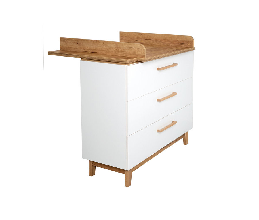 Detail der Wickelkommode aus dem roba »Finn« Kinderzimmerset mit Bett, Wickelkommode und 3-türigem Schrank.