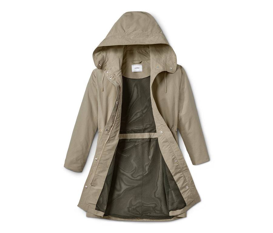 Offene beige Parka mit Kapuze.