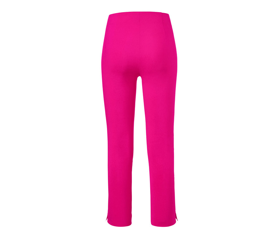 Detailansicht von hinten einer pinkfarbenen 7/8-Stretchhose.