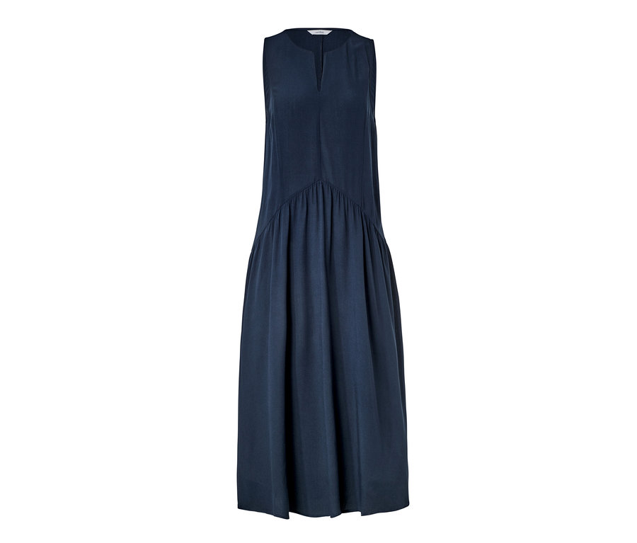 Dunkelblaues Maxikleid.