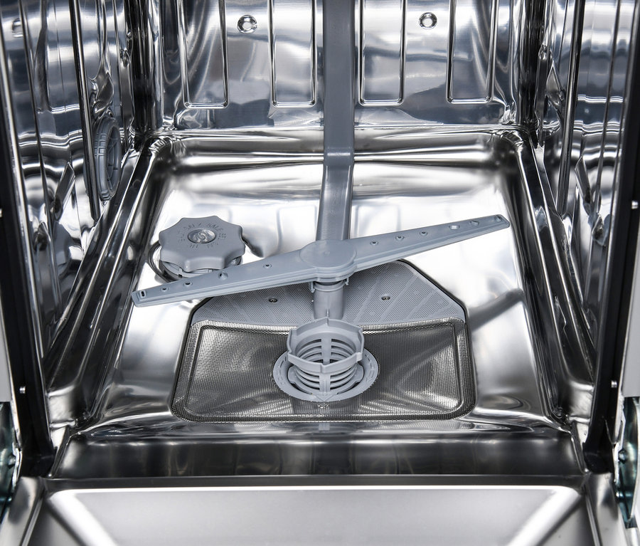 Innenansicht des Respekta GSP45VV vollintegrierten Geschirrspülers, ca. 45 cm, E (von A bis G) mit grauem Sprüharm und Filter.