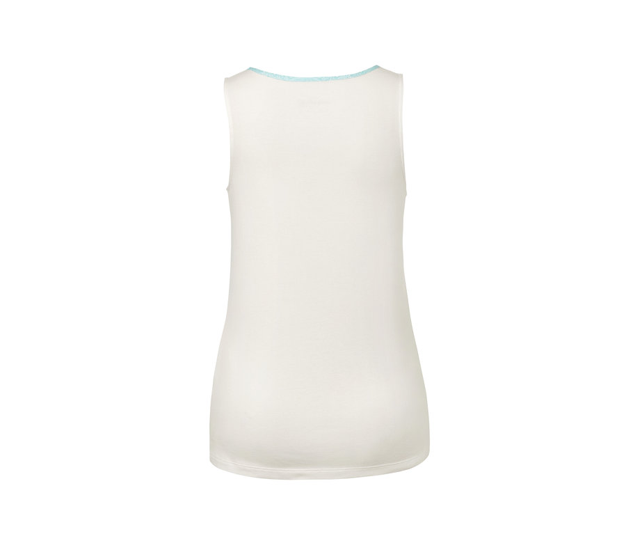 Weißes Shorty-Pyjama-Top mit blauem Saum um den Hals.