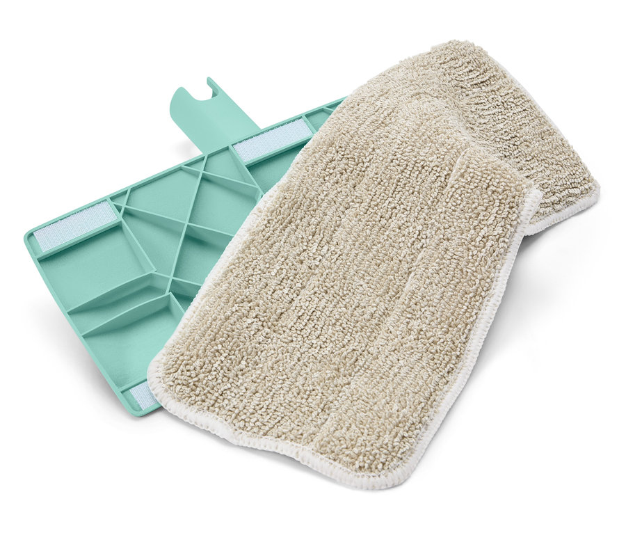 Ein hellbraunes Mopptuch neben einer grünen Moppbasis.