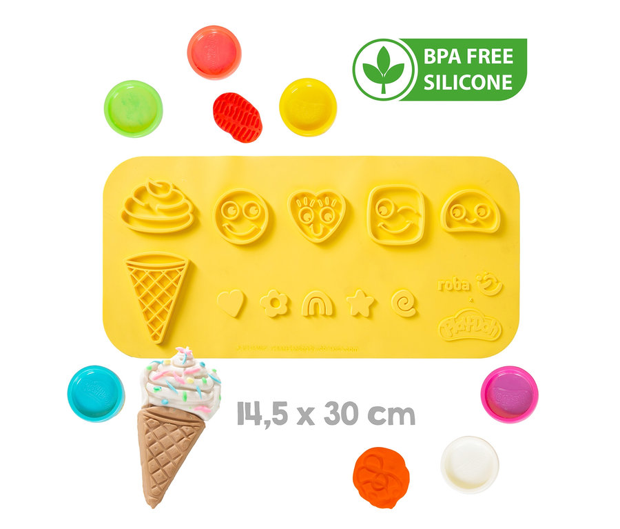 Gelbe Matte mit Förmchen und Knete von roba x Play-Doh Eisstand.