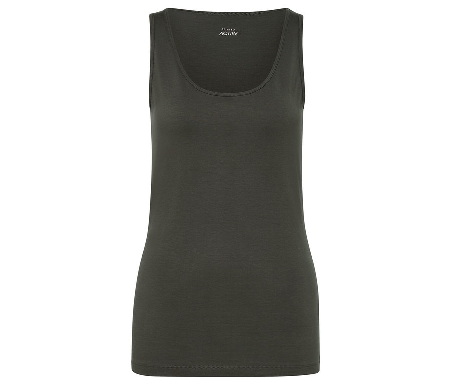 Ein grünes Tanktop auf weißem Hintergrund.