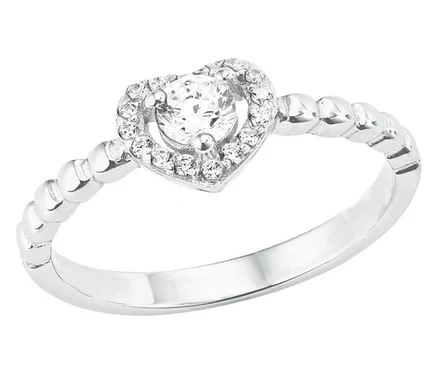 Nahaufnahme des Amor Rings mit Infinity-Symbol.