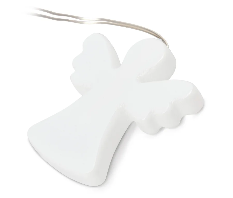 Weißer, glänzender Engel als Ornament mit silbernem Draht zum Aufhängen.