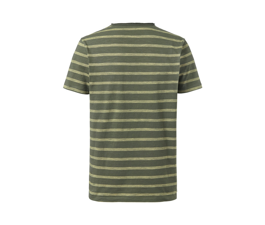 Ein T-Shirt mit Rundhalsausschnitt mit horizontalen Streifen in Grün und Beige ist abgebildet.