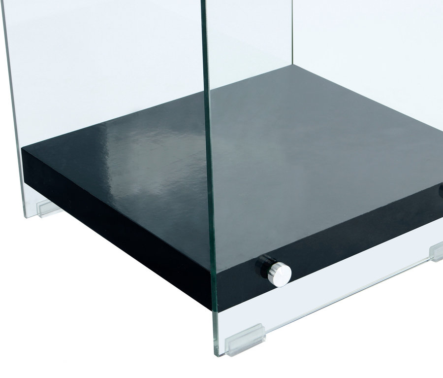 Detailansicht eines Glastisches mit schwarzer Ablagefläche. Zu sehen ist der Kayoom Beistelltisch »Elementary 125« in Schwarz.