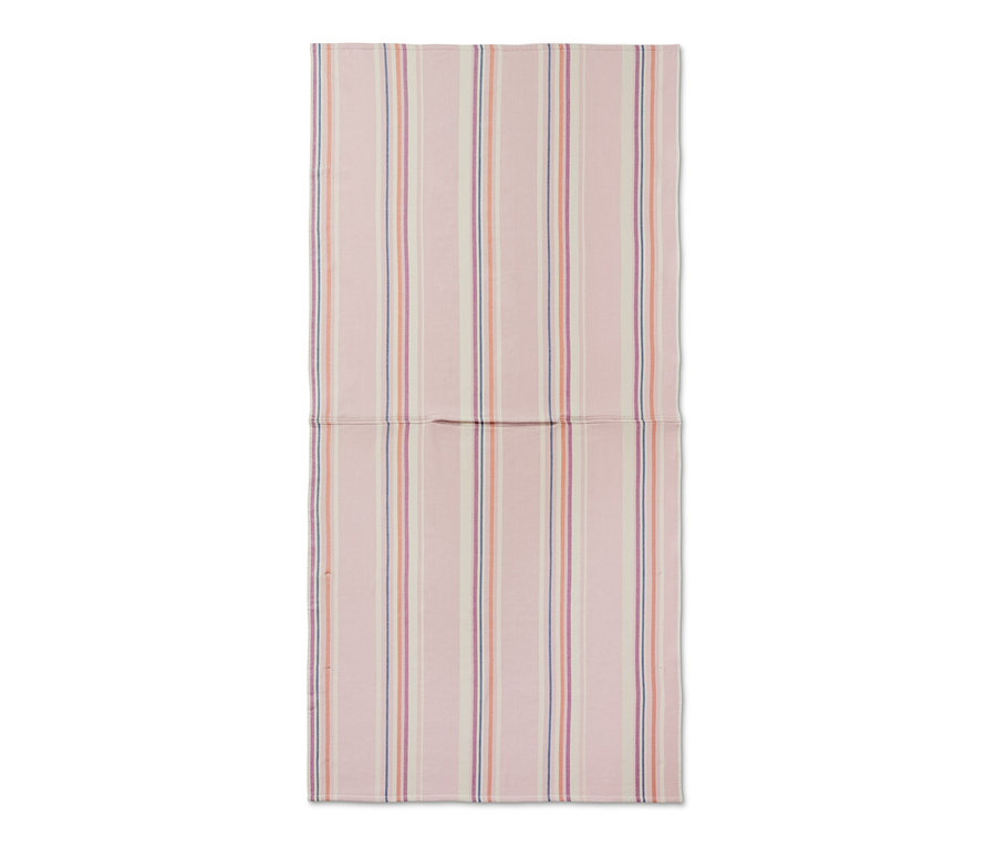 Ein 2-in-1: XL-Badetuch und Poncho mit rosa-, weißen-, lila- und orangefarbenen Streifen.