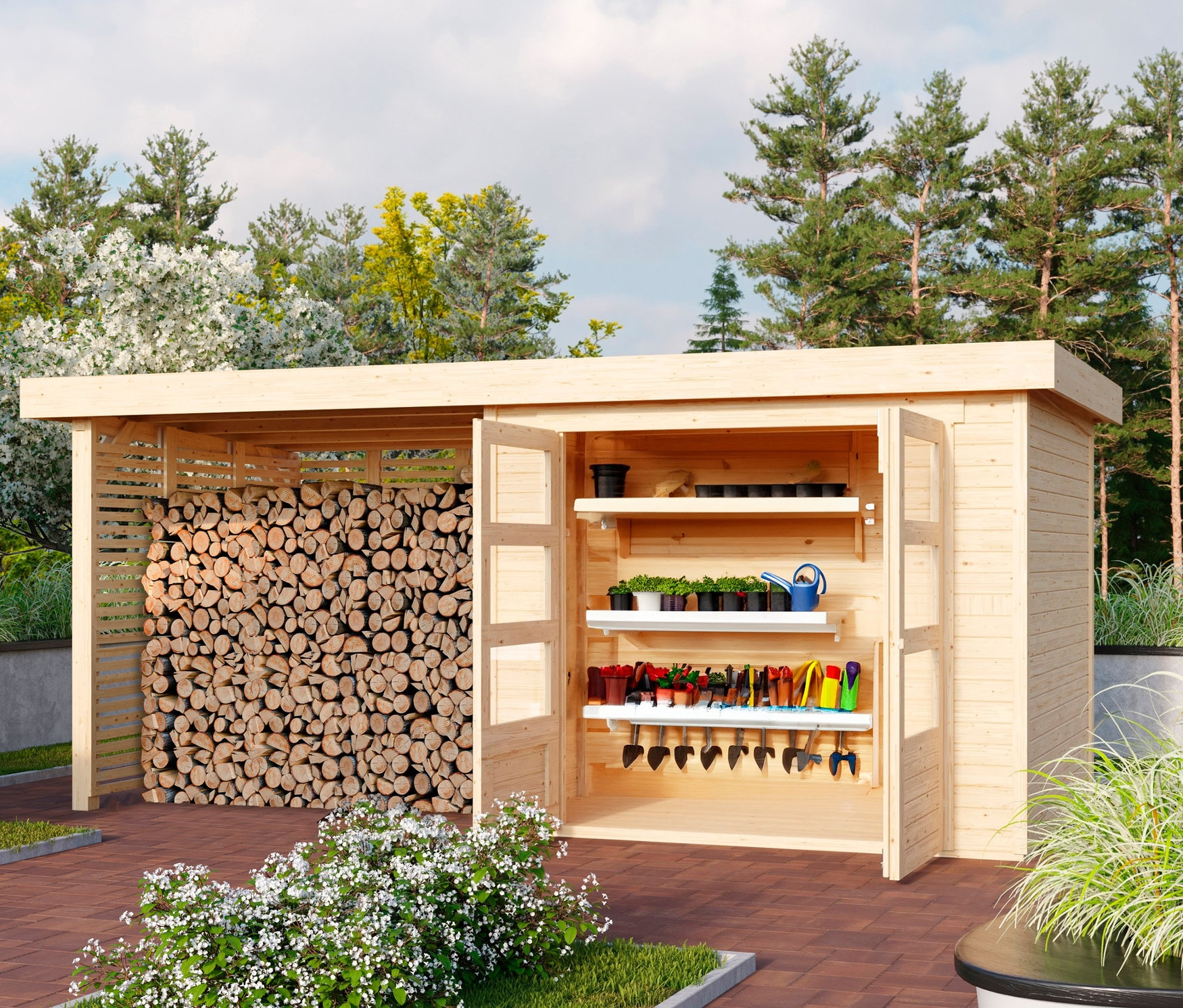 Geöffnetes Karibu Gartenhaus mit Holzlager und Gartengeräten.
