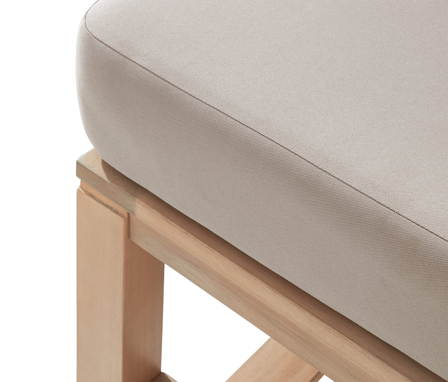 Detailaufnahme des Fußteils vom Premium-Lounge-Strandkorb.