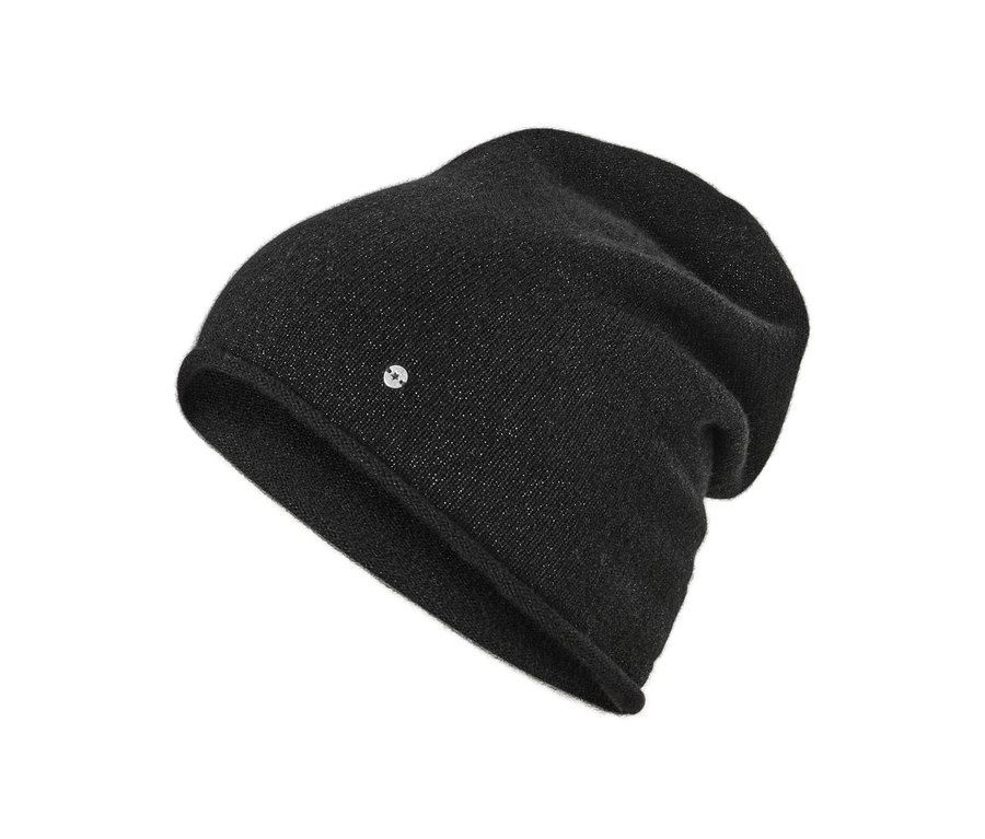 Detailansicht einer glitzernden schwarzen Feinstrick-Beanie.
