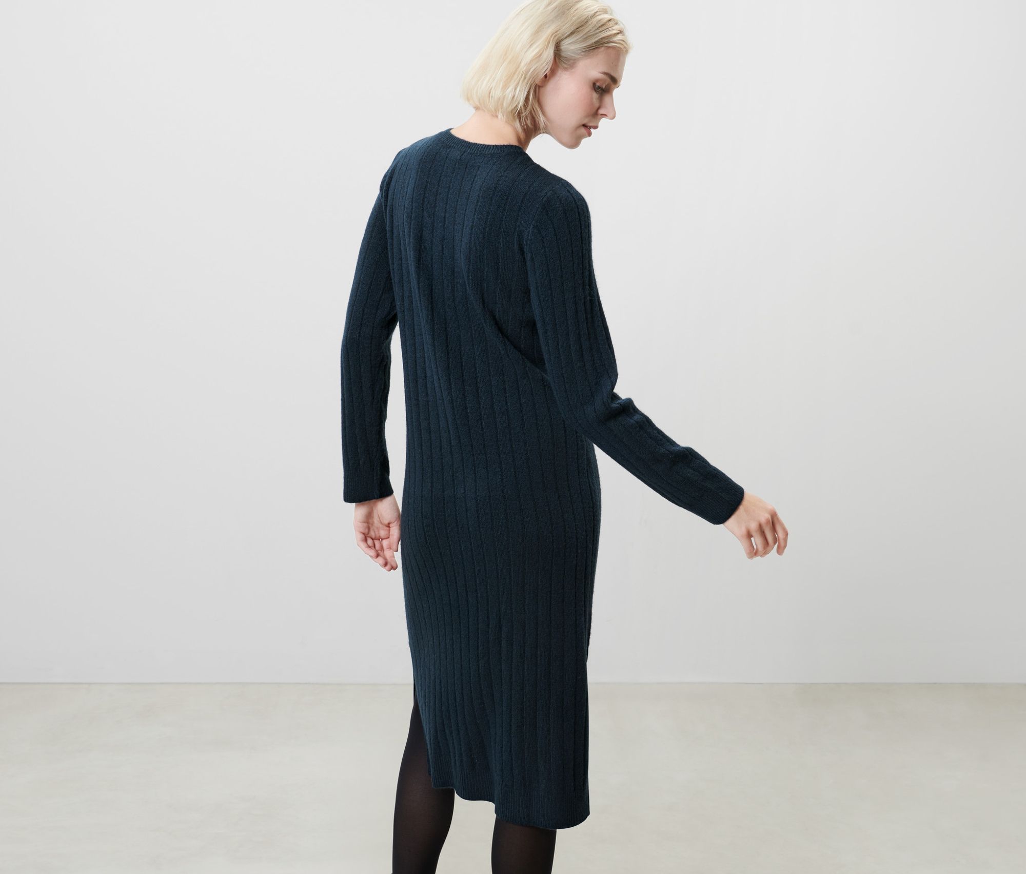 Thumbnail - Tchibo - Geripptes Strickkleid - Damen - Gr. XL - dunkelblau