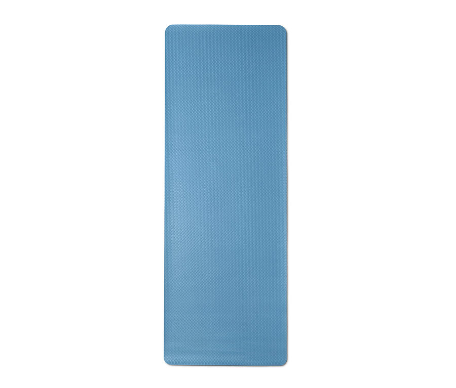 Blaue Yoga- und Fitnessmatte.