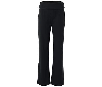 Schwarze Stoffhose mit weitem Bein und umgeschlagenem, hohem Bund.