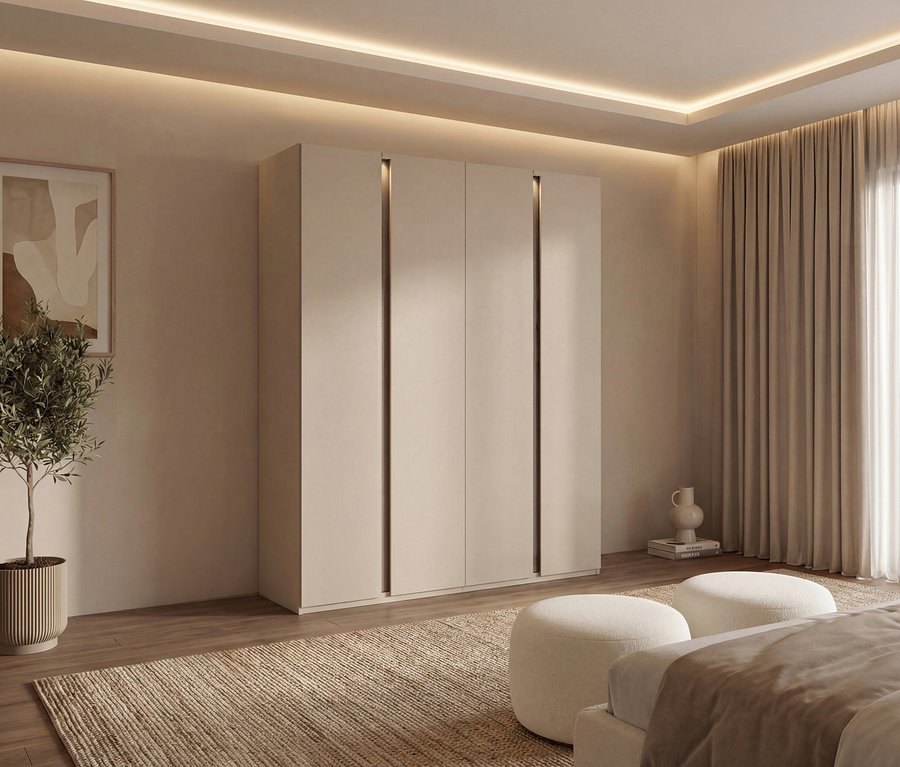 Schlafzimmer mit einem 4-türigen rauch Kleiderschrank »Luana« mit Beleuchtung und Basic-Ausstattung neben zwei weißen Hockern und Vorhängen.