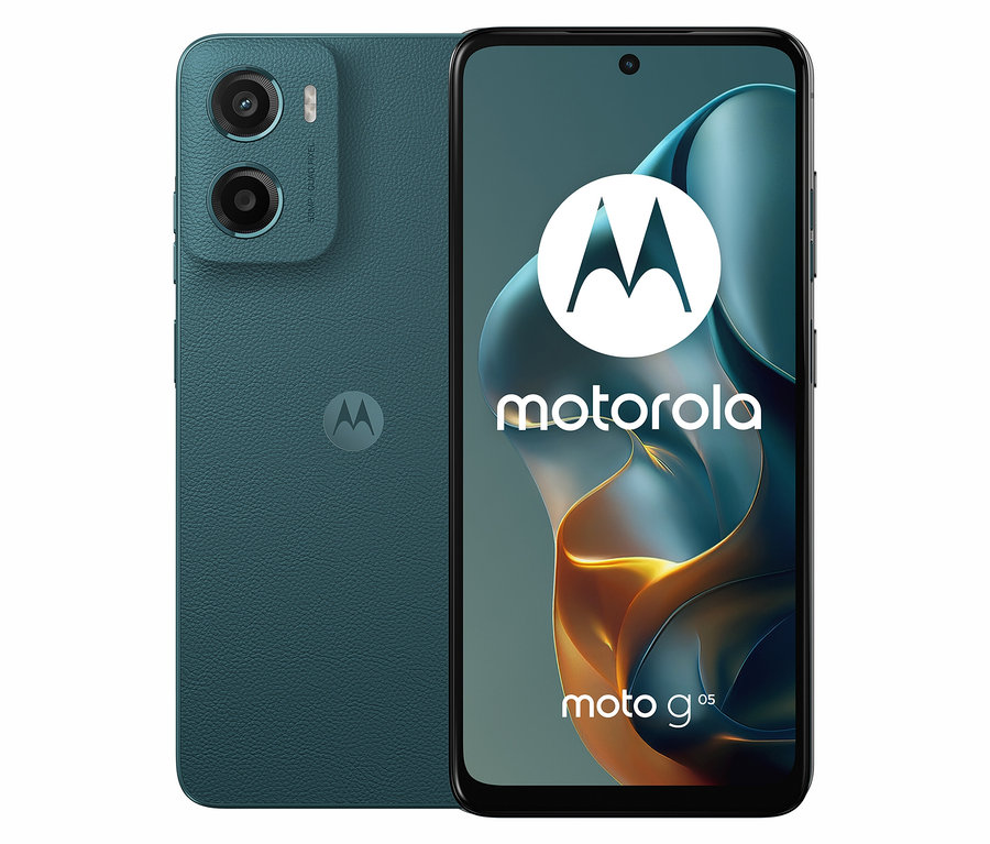Nahaufnahme von zwei Motorola moto g05 LTE 64 GB Smartphones in Waldgrün, eines mit der Rückseite und das andere mit dem Bildschirm nach vorne.