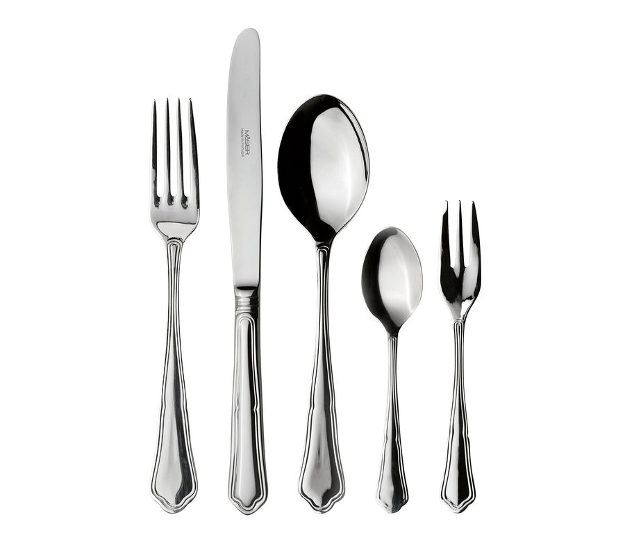 Fünf silberfarbene Besteckteile mit klassisch verzierten Griffen: Gabel, Messer, Esslöffel, Teelöffel und Dessertgabel.