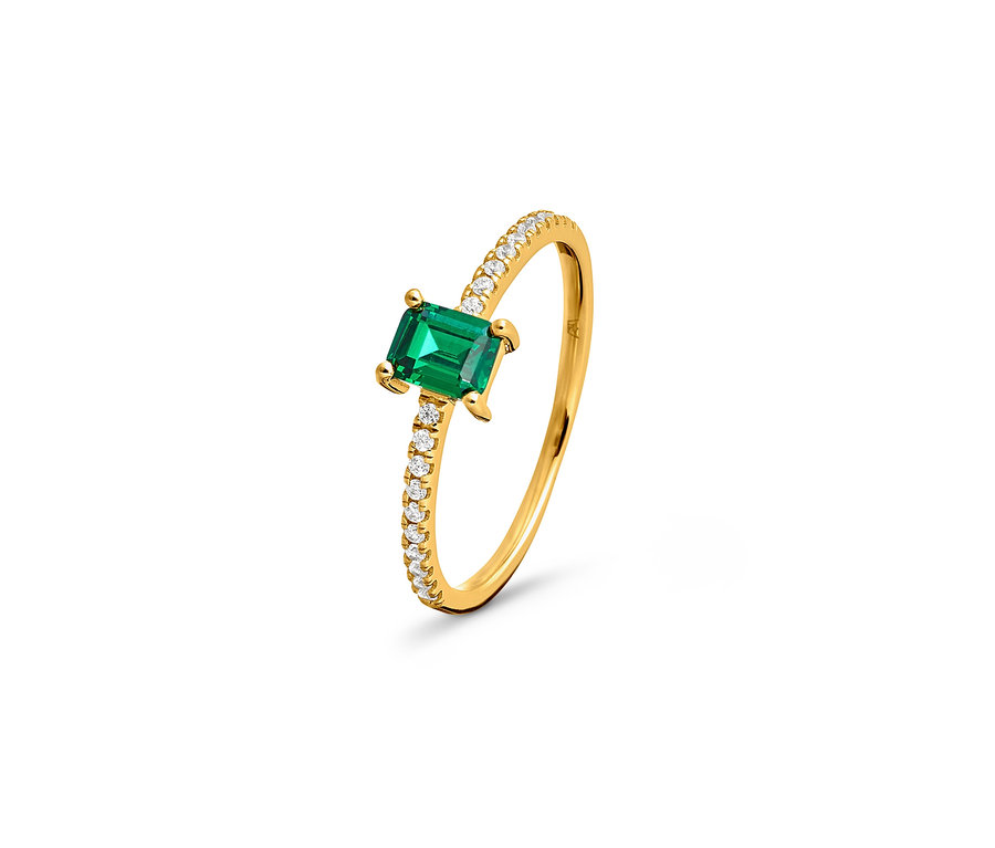 Goldring 585 mit grünem Zirkonia.