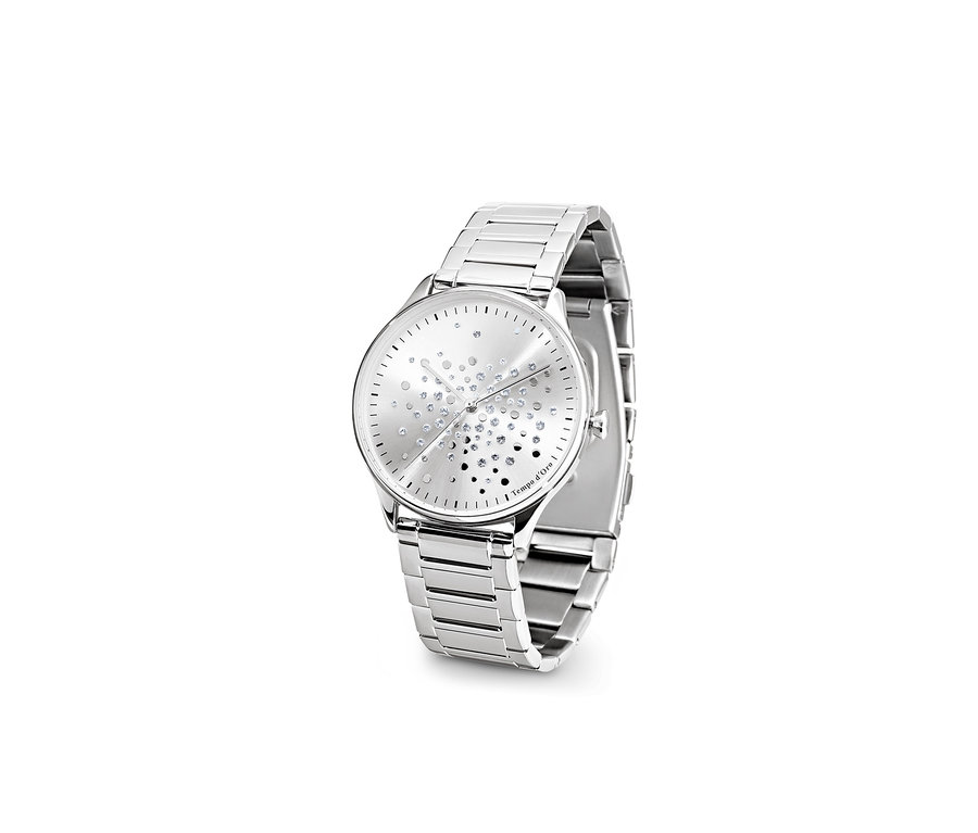 Silberne Damenuhr veredelt mit Kristallen von Swarovski® auf weißem Hintergrund.